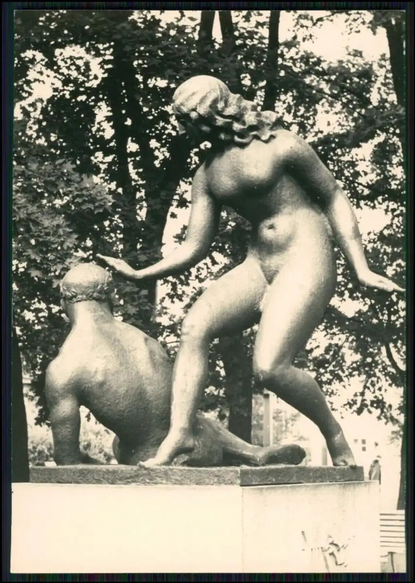 10x Foto AK alte Denkmäler Skulpturen Büsten Statuen weibliche Akt uvm.