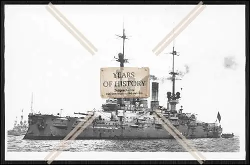 Foto S.M.S. Pommern 1905 Linienschiff Kaiserliche Marine mit weiterem Schiff kl