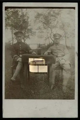 Foto AK 14x9 cm 1. WK Soldaten Wein trinken am Tisch Westfront - Nr. 108