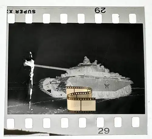 SuperX Negativ 4x3,5 cm nach 1945  - Großer Panzer Tank Langrohr