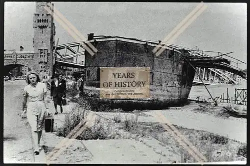 Foto Köln 1944-46 Rheinpromenade an der Frankenwerft. Flankierungstürme der Hohe