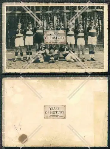 Foto AK Fußballmannschaft Gruppen Aufnahme im Tor um 1930