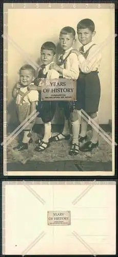 Foto AK 4 Knaben Jungs kurze Hose bayerische Tracht wie Orgelpfeifen 1936 