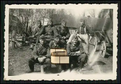 6x Orig. Foto Soldaten Quartier bei Bauern 1942-43