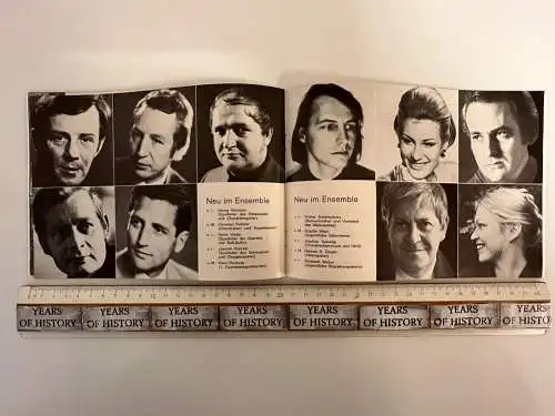 Heft Landestheater Coburg Spielzeit Vorschau 1974/75 mit Portrait Ensemble uvm.