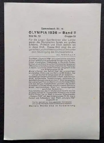 Junge Sportlerinnen Arm in Arm Olympiastadion Berlin OLYMPIA 1936 Sammelbild 72