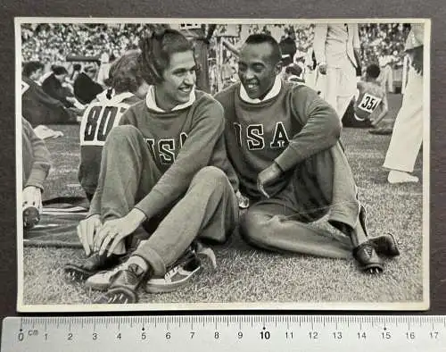 Jesse Owens und Helen Stephens Schnellsten der Welt - OLYMPIA 1936 Sammelbild 21