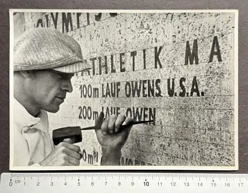 Jesse Owens Name am Marathontor Berlin eingemeißelt- OLYMPIA 1936 Sammelbild 198
