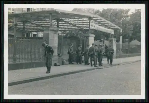 13x Foto Soldaten der Wehrmacht Vormarsch mit Fahrzeuge uvm. 1940-42