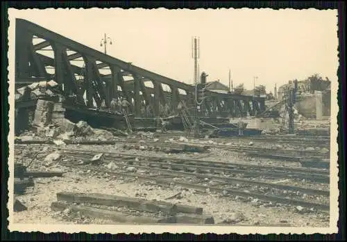 Foto zerstörte Eisenbahnbrücke Bahnhof Kriegszerstörung Belgien Frankreich 1940