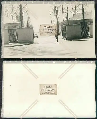 Foto 17x10 cm Kaserne Luftwaffe Tor Haupteingang mit Blick in die Kaserne 1941