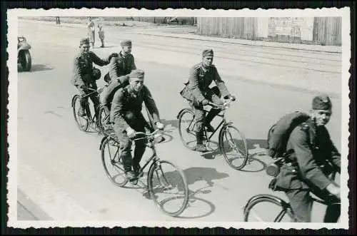 4x Foto Soldaten mit Fahrrad 1938 Regiment 79-er
