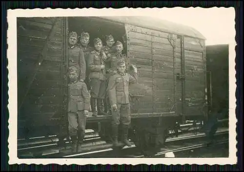 21x Foto Kriegszerstörungen Vormarsch Soldaten der Wehrmacht Bahnhof Zug 1940-42