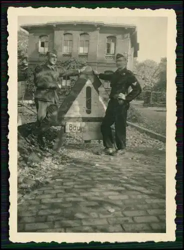 4x Foto Verwundete Soldaten der Wehrmacht im Lazarett beim Spaziergang 1941