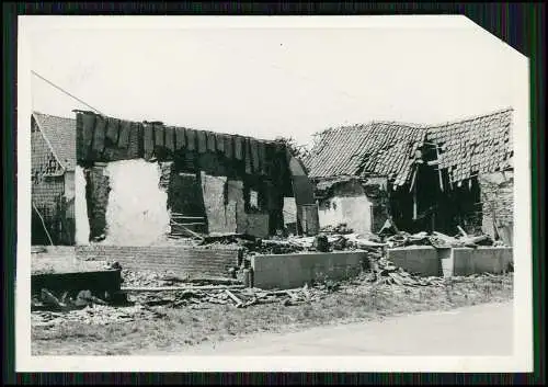 8x Foto Soldaten Wehrmacht Small village in France destroyed by war 1941-43