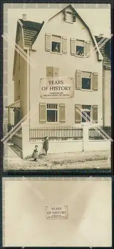 Foto AK Haus Ansicht Damen im Fenster spielende Kinder auf der Straße 1910 Wo