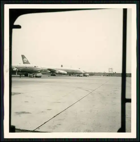 3x Foto Flughafen Flugzeuge Rollfeld vor dem Start Airport Frankfurt ? 1960-70