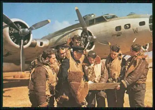 Foto AK Flugzeug Besprechung Englische Piloten der RAF Burma-Kampagne 1944-1945