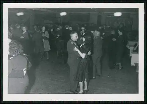 9x Foto Soldaten Feierlichkeit Tanz mit Damen uvm. Gasthof Wilhelm Heitkamp 1939