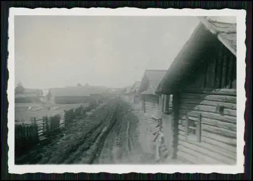 5x Foto Soldaten der  Wehrmacht Quartier bei Bauern Dorf in Russland 1942-43