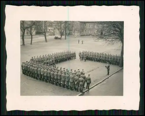 3x Foto Schloss-Kaserne in Butzbach Taunus Soldaten Vereidigung o.ä. Schloßplatz