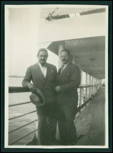 12x Foto Deutsche Auswanderer mit Schiff Astrida von Antwerpen n. Brasilien 1932