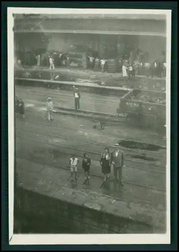 13x Foto Deutsche Auswanderer mit Schiff Astrida von Antwerpen n. Brasilien 1932