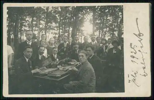 Foto AK Waldfest mit Zither Gitarre Laute Zupfinstrumente - Zwickau Sachsen 1925