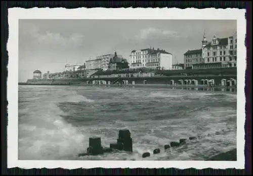 7x Foto Borkum Urlaub Promenade uvm. Flugzeug Doppeldecker über Strand 1936