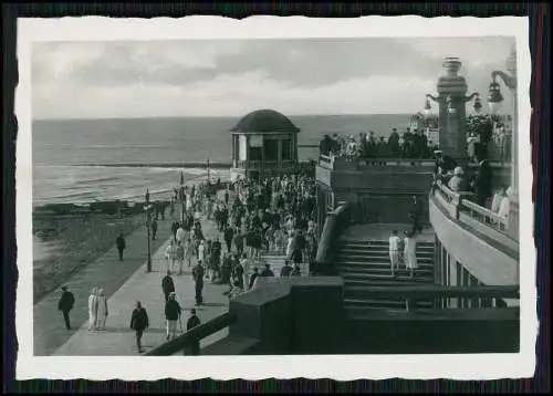 7x Foto Borkum Urlaub Promenade uvm. Flugzeug Doppeldecker über Strand 1936