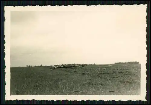 2x Foto Frankreich Notlandung Flugzeug Aircraft 1940-41