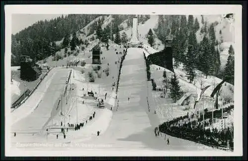 Foto AK Olympia Skistadion mit Gr. u. Kl. Olympiaschanze Garmisch-Partenkirchen