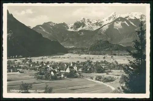 Foto AK Unterwössen in Oberbayern Blick auf Dorf mit Kirche und Gebirge