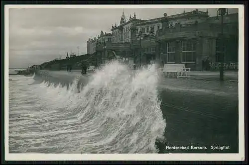 Foto AK Nordseebad Borkum Sturmflut Gischt schäumt auf die Promenade 1936-40