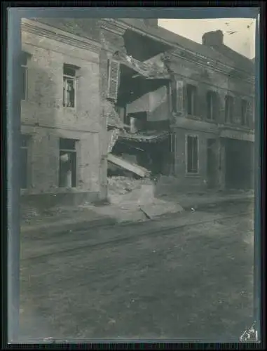 Foto 1. WK Saint Quentin Aisne, Zerstörter Ort, Kriegszerstörungen 1916-18