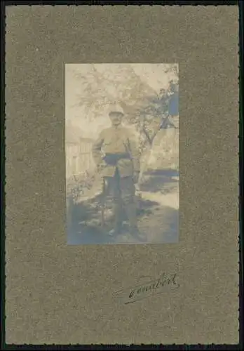 Foto Passepartout 18×11cm 1. WK französischer Soldat Standportrait im Laufgraben