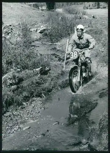 Pressefoto 18x13cm Motorrad Motocross-Rennen im Gelände 1953-65 NRW u.a. Nr. 32