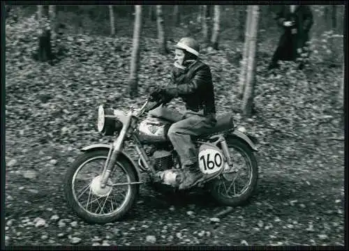 Pressefoto 18x13cm Motorrad Motocross-Rennen im Gelände 1953-65 NRW u.a. Nr. 25