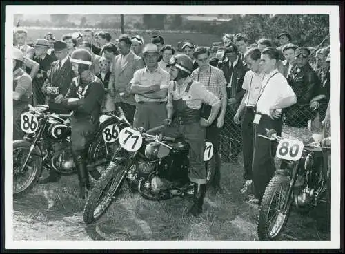 Pressefoto 18x13cm Motorrad Motocross-Rennen im Gelände 1953-65 NRW u.a. Nr. 17