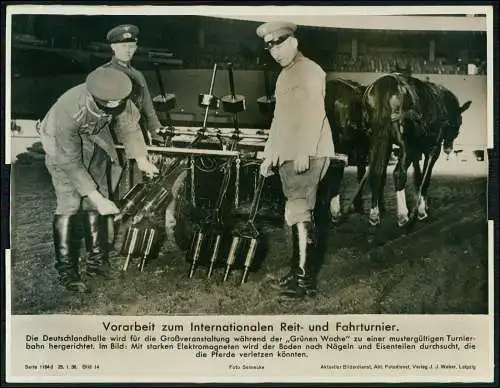 Foto 23×18cm Bilderdienst Vorarbeit internationalen Reit und Fahrturnier Berlin