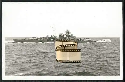 Foto AK Schlachtschiff Bismarck 1941 nach Gefecht mit Hood deutsche Kriegsmarine