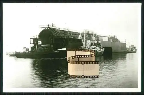 Drüppel Foto AK U-Boot Unterseeboot Druckdock für U-Boote Kiel Eindocken.