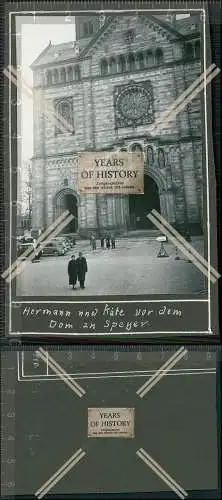 Foto Speyer am Rhein der Dom mit parkenden Autos PKW und Passanten 1933