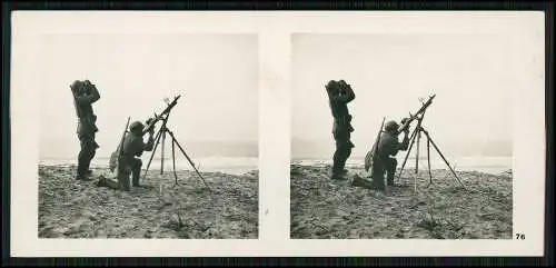 Stereo-Foto Fliegen... Bild Nr. 76 Küste Normandie Fliegerabwehr MG auf Dreibein