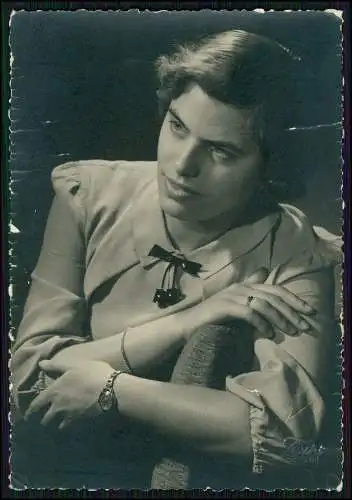 4x Foto AK Portrait junge hübsche Dame Monarchie Adele Fotostudio Feucht Berlin