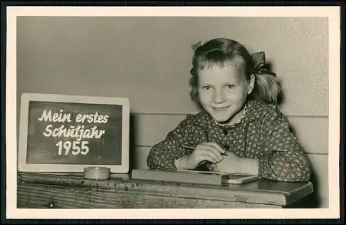 3x alte Fotos Essen Gelsenkirchen Dortmund Ruhrgebiet Mädchen 1. Schultag 1955