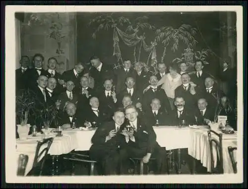 5x Foto Personen Adel Monarchie Militär Herren im Anzug um 1920