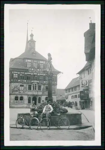 Foto Stein am Rhein Kanton Schaffhausen Rathausplatz Brunnen Fahrrad Rheinfall