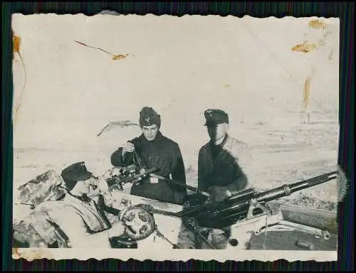 Foto Soldaten der Wehrmacht mit leichter Flak Wintertarn 1941-42