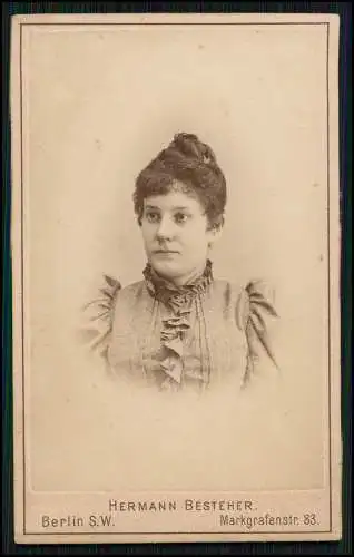 CDV - Fotografie Hermann Besteher Berlin-SW Markgrafenstrasse 83, Portrait Dame